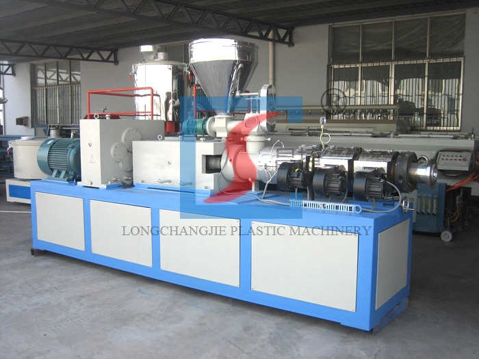 Làm thế nào để đạt được hiệu suất cao của máy đùn trục vít đôi cùng hướng?
