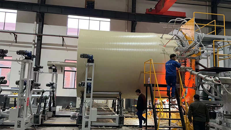 Bảo trì thiết bị máy móc nhựa