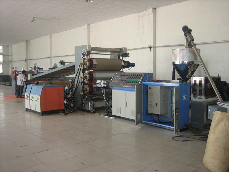 Máy chống thấm nhựa
