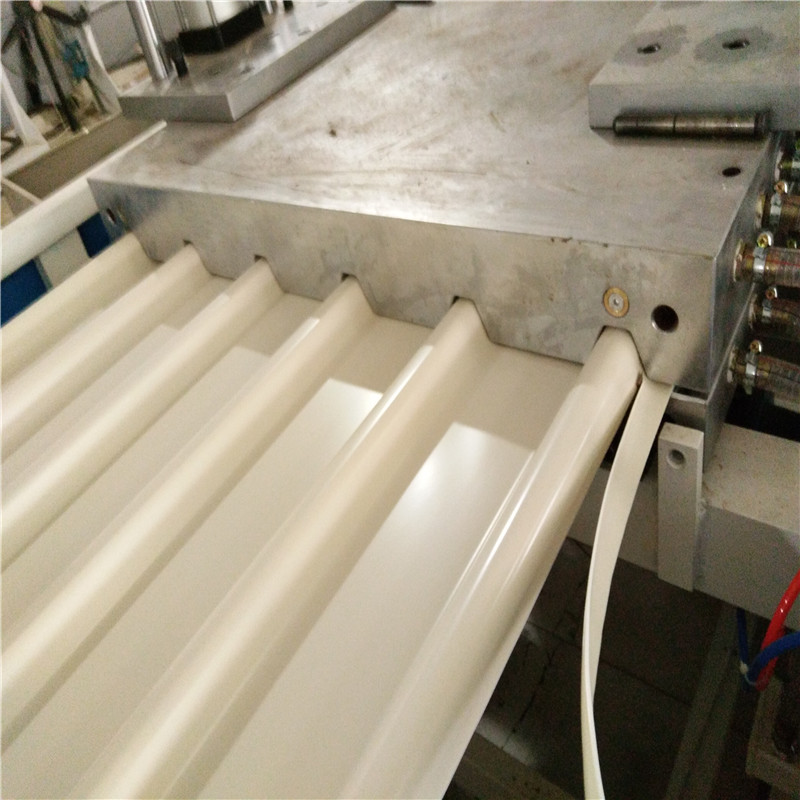 Dây chuyền sản xuất tấm lợp/tấm/tấm nhựa PVC tráng men/tôn/sóng