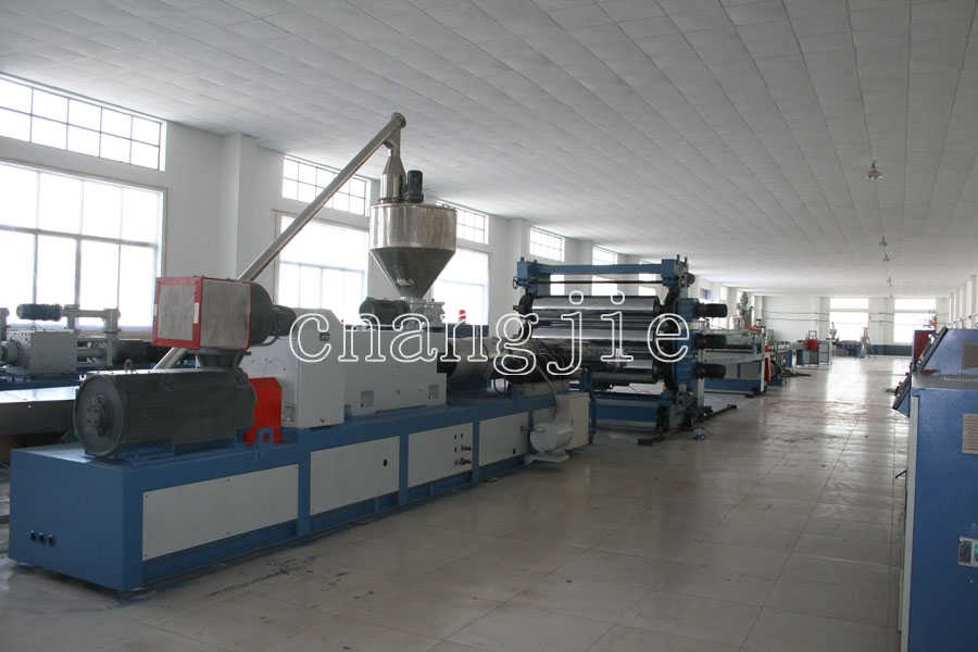 Dây chuyền ép đùn tấm PVC